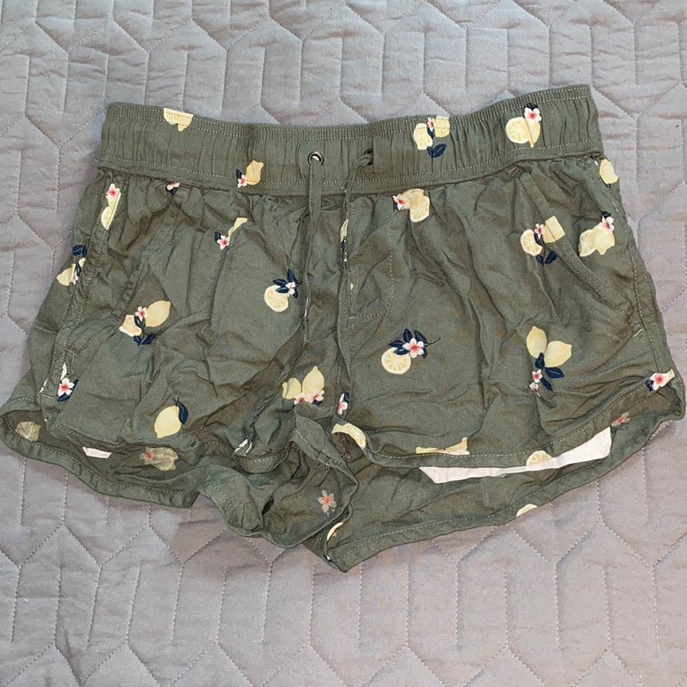 Lemon shorts